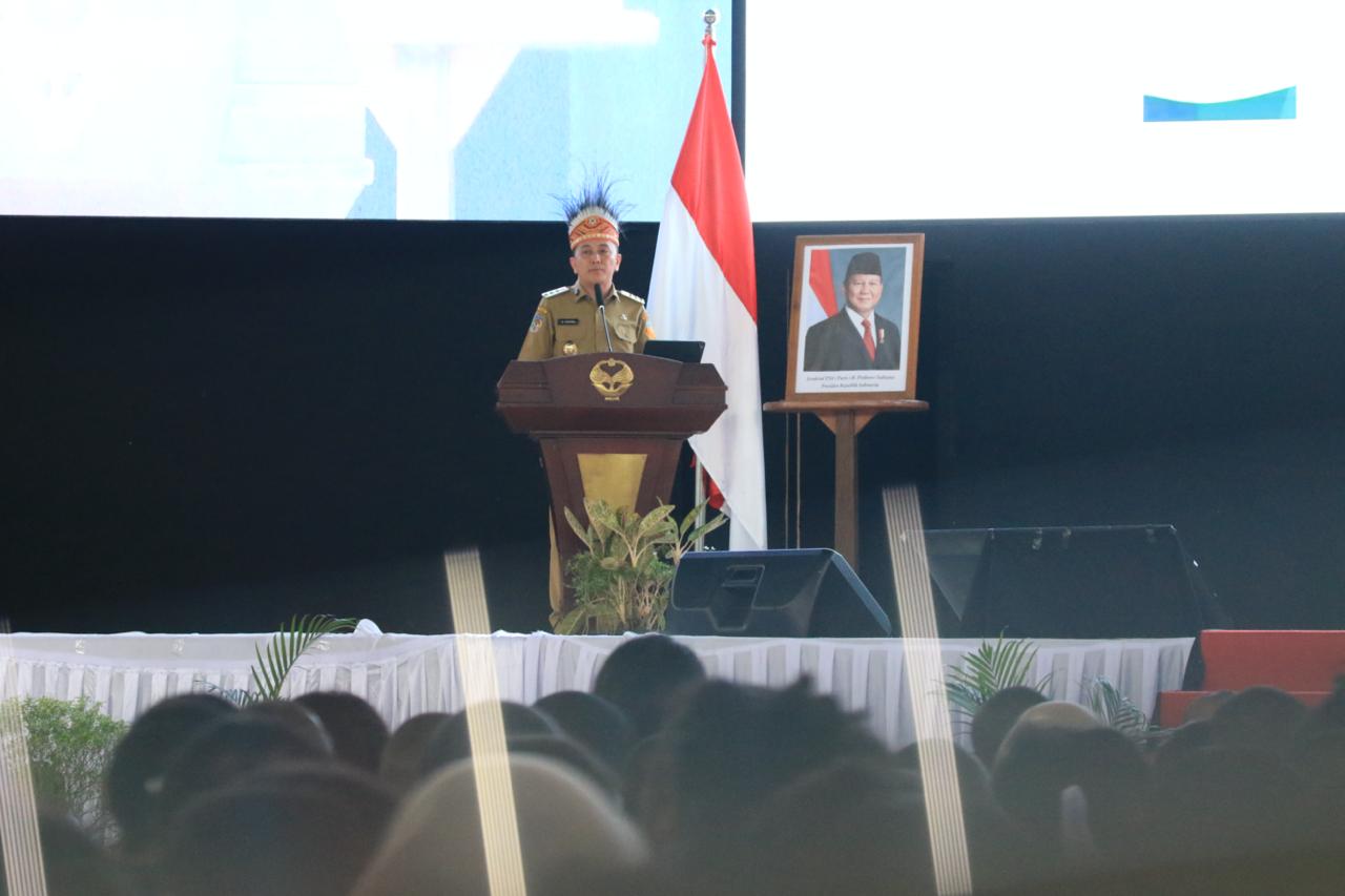 Di Hadapan 5.000 Mahasiswa Uncen, Pj Gubernur Agus Fatoni Ajak Tingkatkan Kualitas SDM Guna Pembangunan Papua